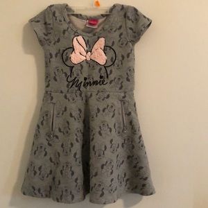 Shortsleeved Minnie Mouse dress